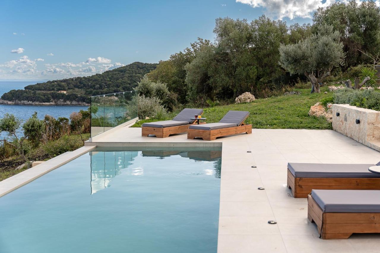 Ktima Agrapidos - Grandpa Villa Poros  Exteriör bild