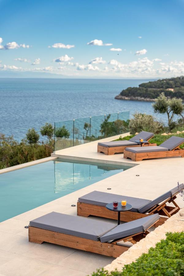 Ktima Agrapidos - Grandpa Villa Poros  Exteriör bild